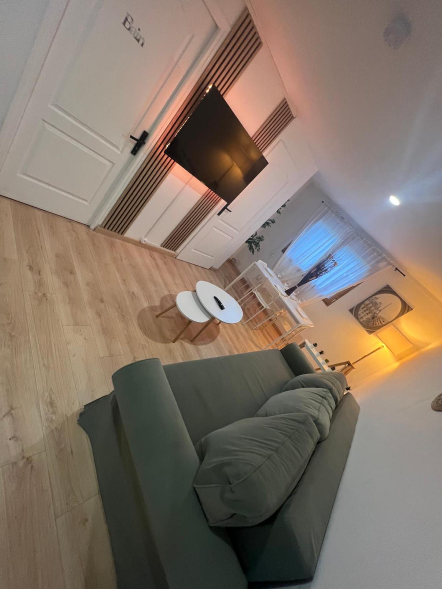 Appartement Pres De Paris, Disney & Cdg Tremblay-en-France Eksteriør bilde